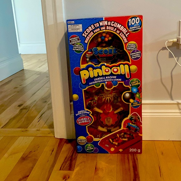 Pin ball - Picture 1 of 5